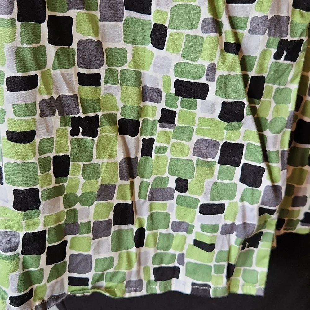 Apt. 9 Green Geometric Faux Wrap Top